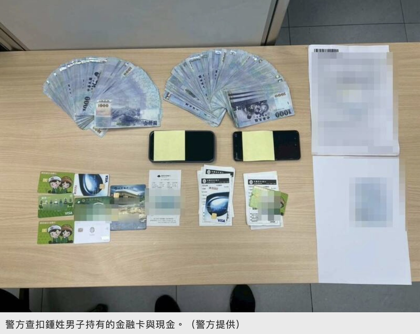 觀光型車手、港男拿十多張台灣金融卡在桃園高調轉帳失風被逮補